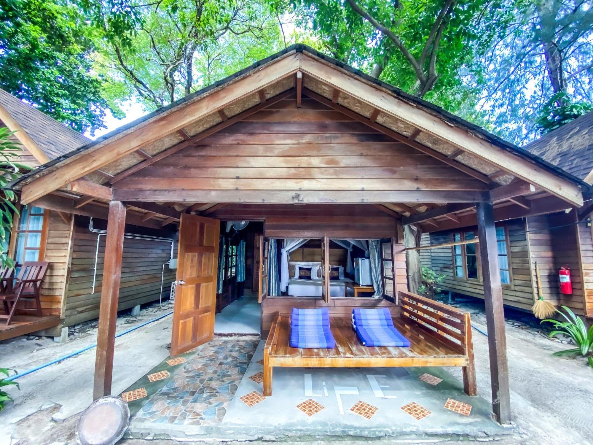 Lipe Beach Resort Esterno foto