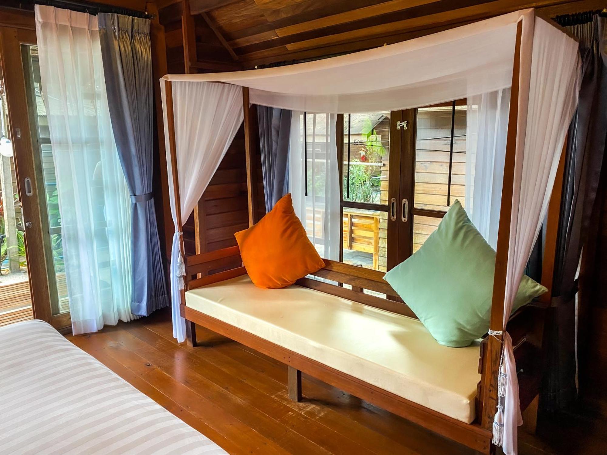 Lipe Beach Resort Esterno foto